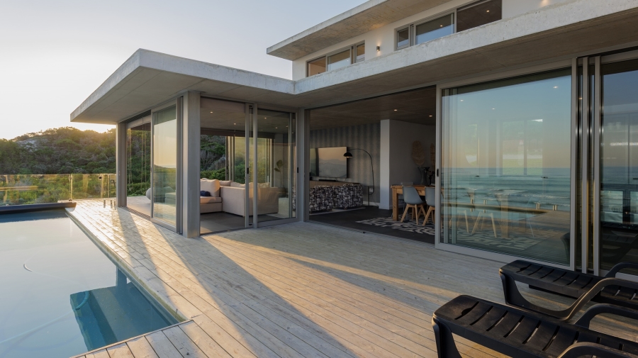 5 Bedroom Property for Sale in Suiderstrand Western Cape